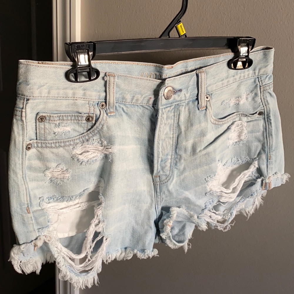 American Eagle mid rise shorts